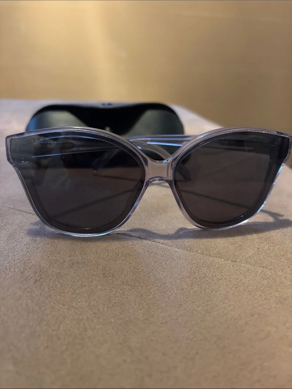 Diff Eyewear Piper Clear Cat-Eye Sunglasses with Dark Gray Lenses